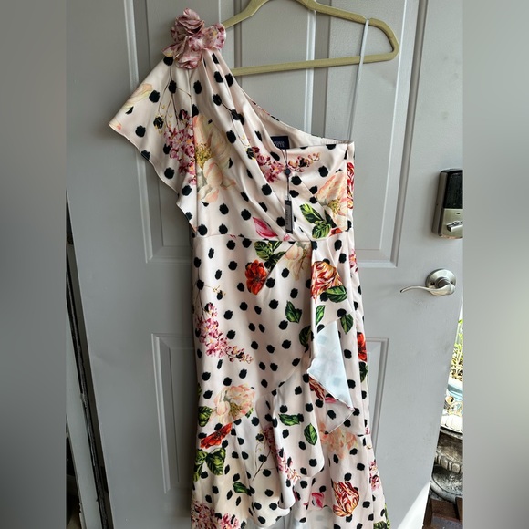 Marchesa Notte Floral Print One Shoulder Mini Dress - Picture 5 of 8